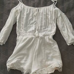 socialite (from nordstrom) white romper
